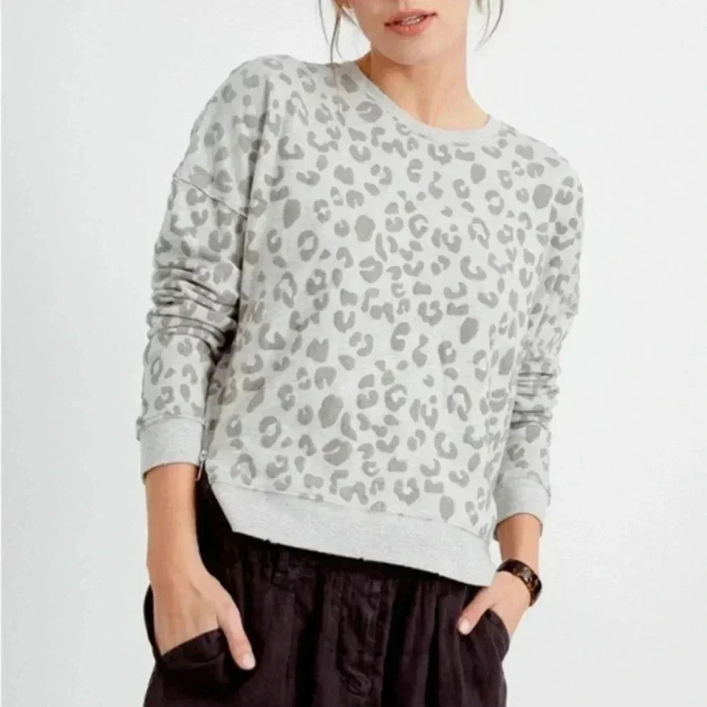 🆕 Lucky 🍀 Brand Hacci Leopard Sweatshirt Grey L🆕